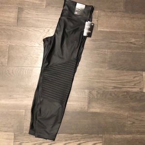 Gap fit moto leggings